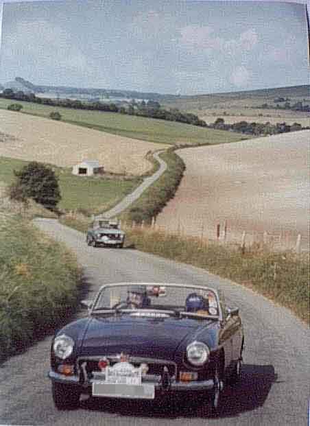 en-route through some delightful Somerset
Wiltshire and Dorset countryside (copyright 1999 D Lankester)