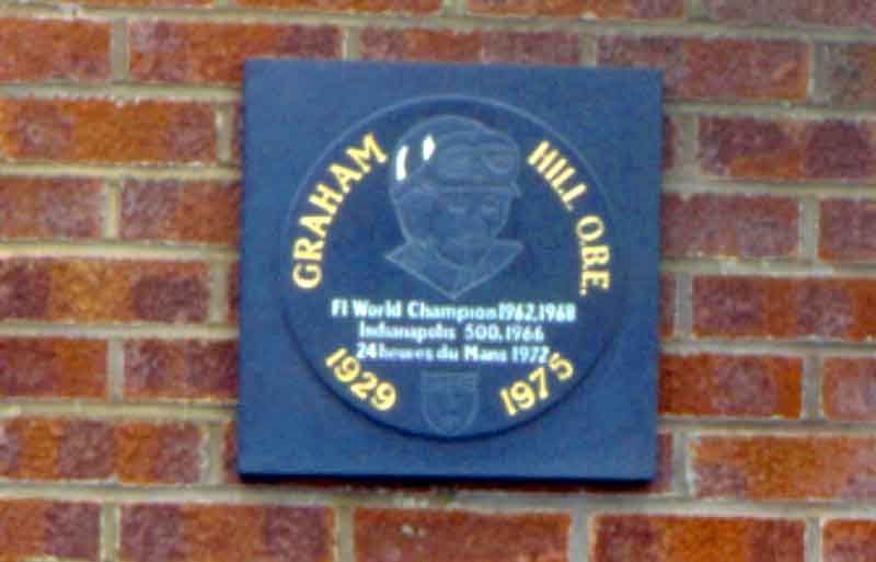 Memorial to Graham Hill ....