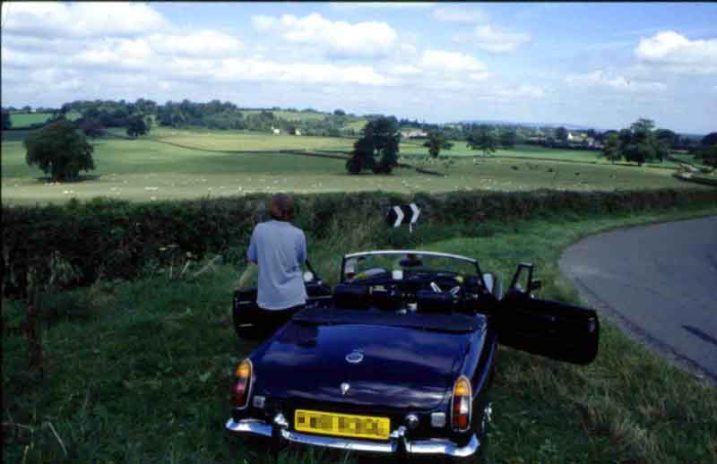 Lunch-break in the rolling Herefordshire countryside.