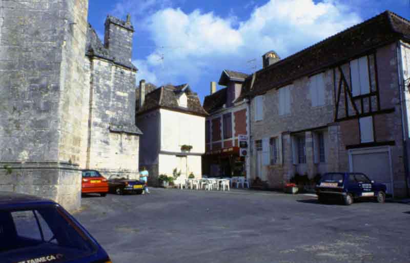 Typical Lot village - no meters
yellow lines
wardens ...