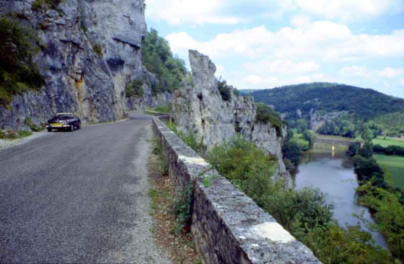 Typical gorge in the Lot