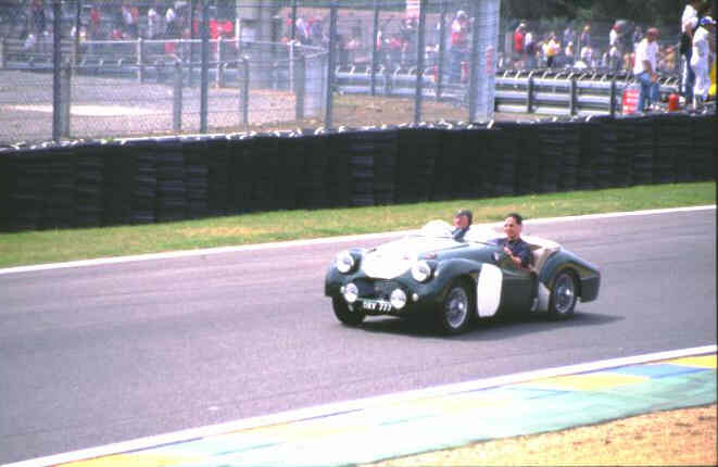Pre-race Cavalcade